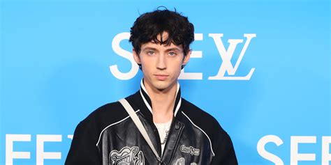 troye sivan thirst trap|Troye Sivan Takes a Break from Touring with One More Thirst Trap